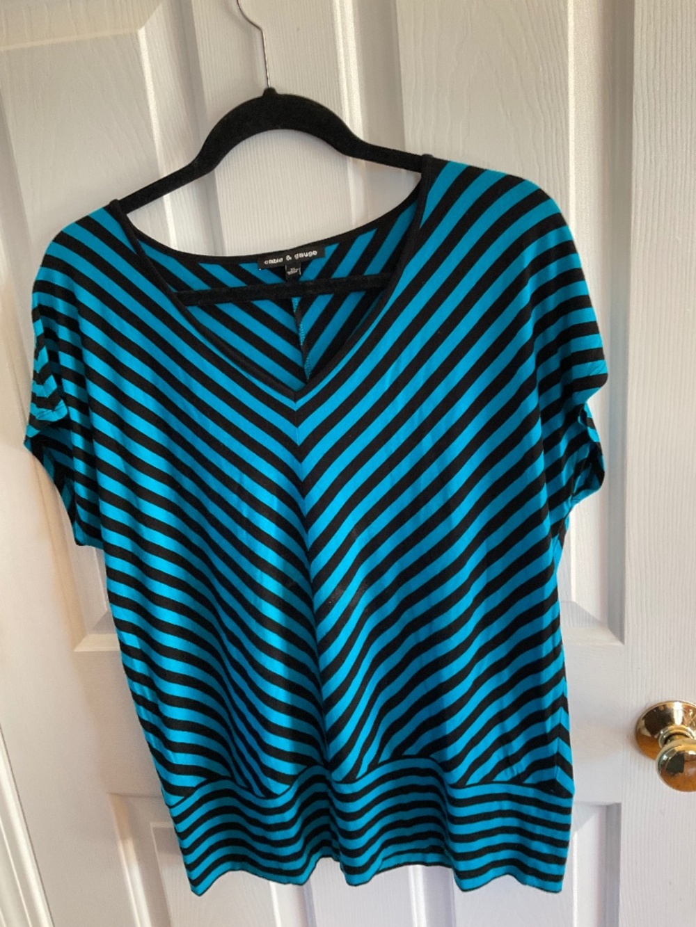 Cable & Gauge top, xl, turquoise and black stripe